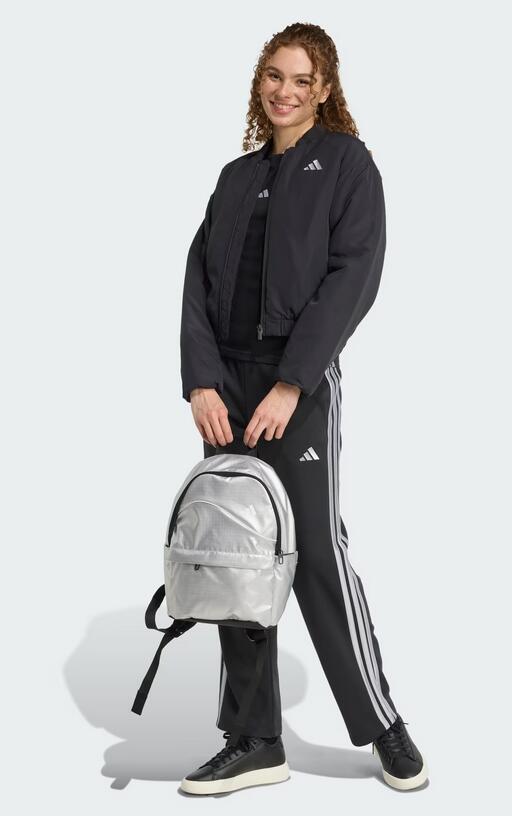 T-shirt Adidas modèle JM1878 pour femmes 4/5