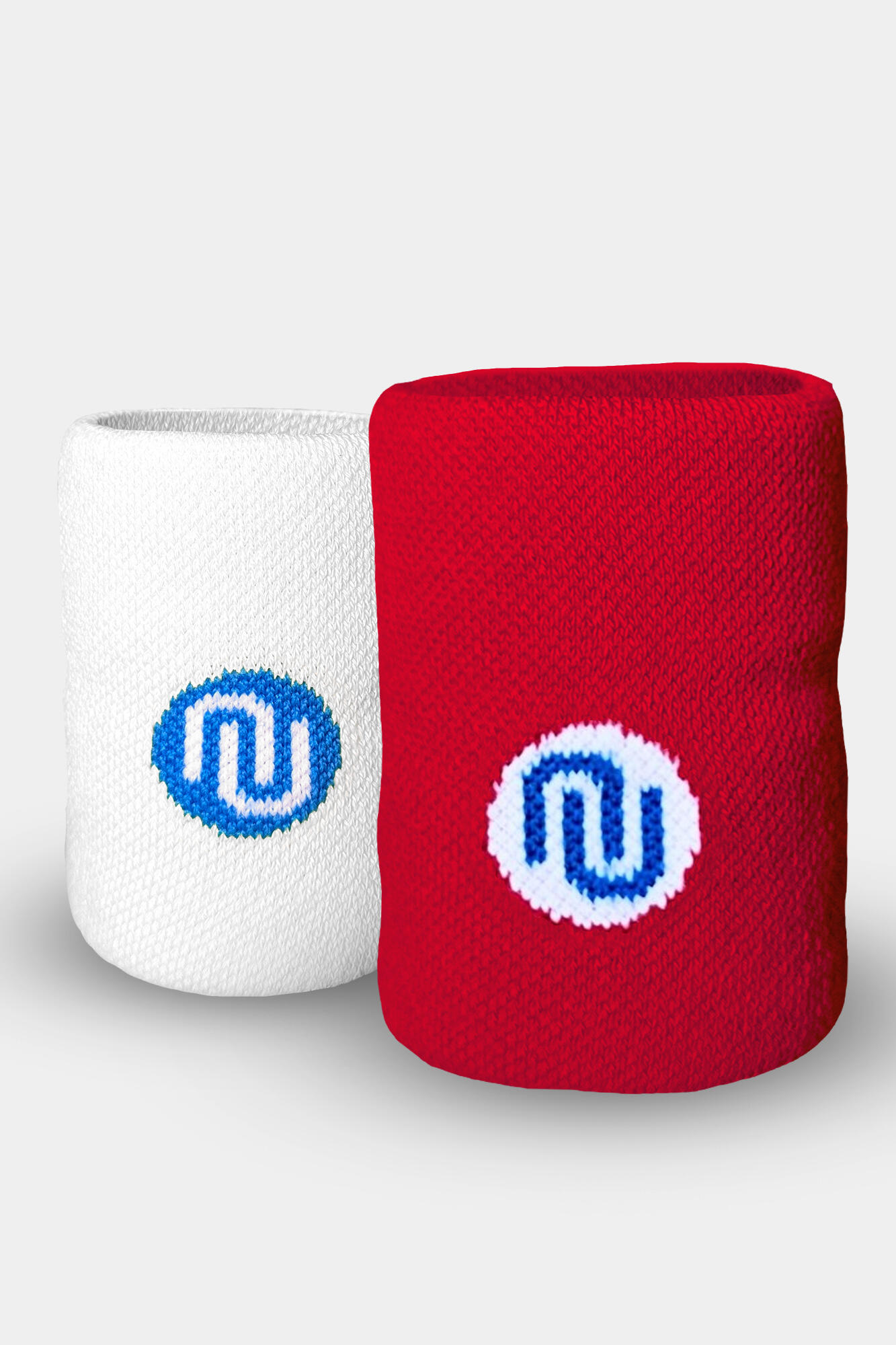 NESSI SPORTSWEAR picture