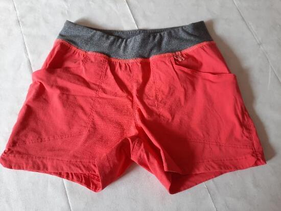 Entre Particuliers - Short de trekking 10 ans