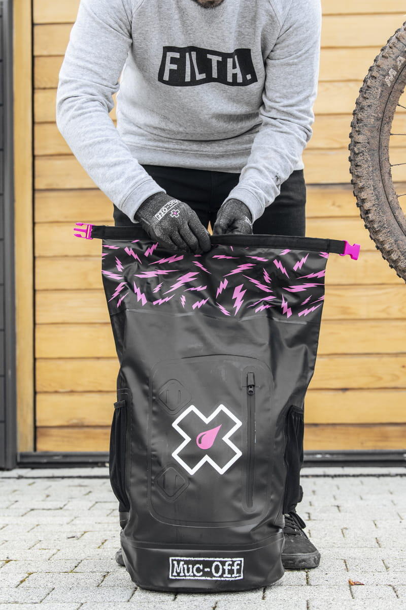 Ensemble Moto pour laveuse à pression - Noir/Rose 4/5