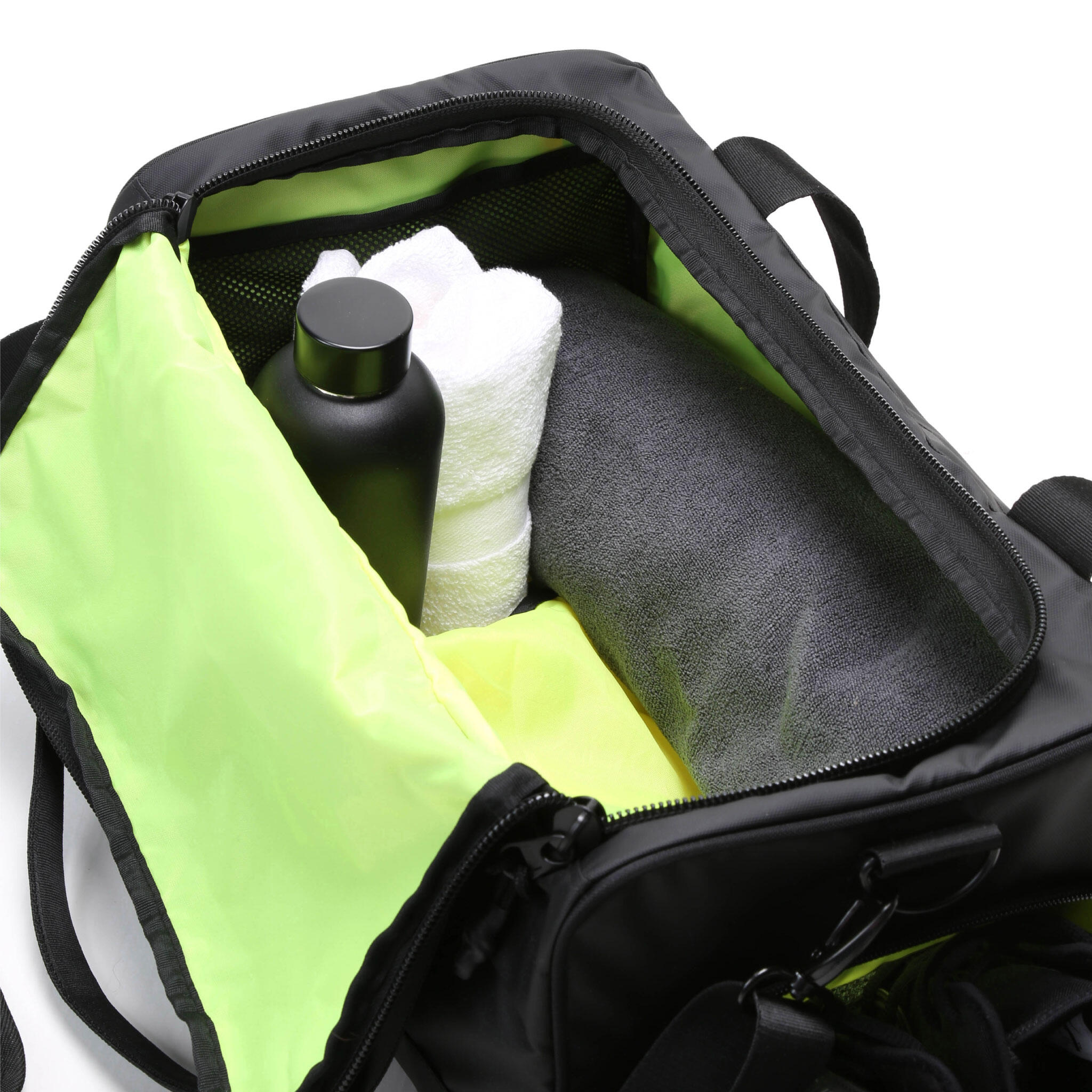 Boost Duffel 22L - 43,2 cm -Große Sporttasche mit Schuhfach (Matte Black) 2/7