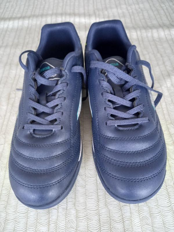 Entre Particuliers - Chaussures de football en salle t 35 4/4