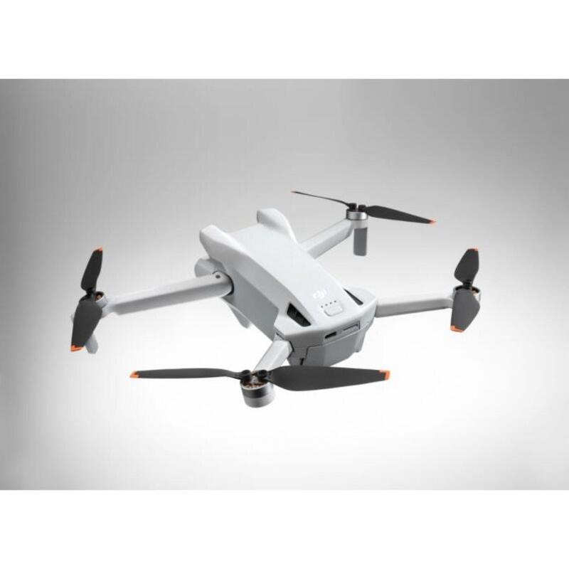 Dron DJI Mini 3 cu cameră 4K HDR