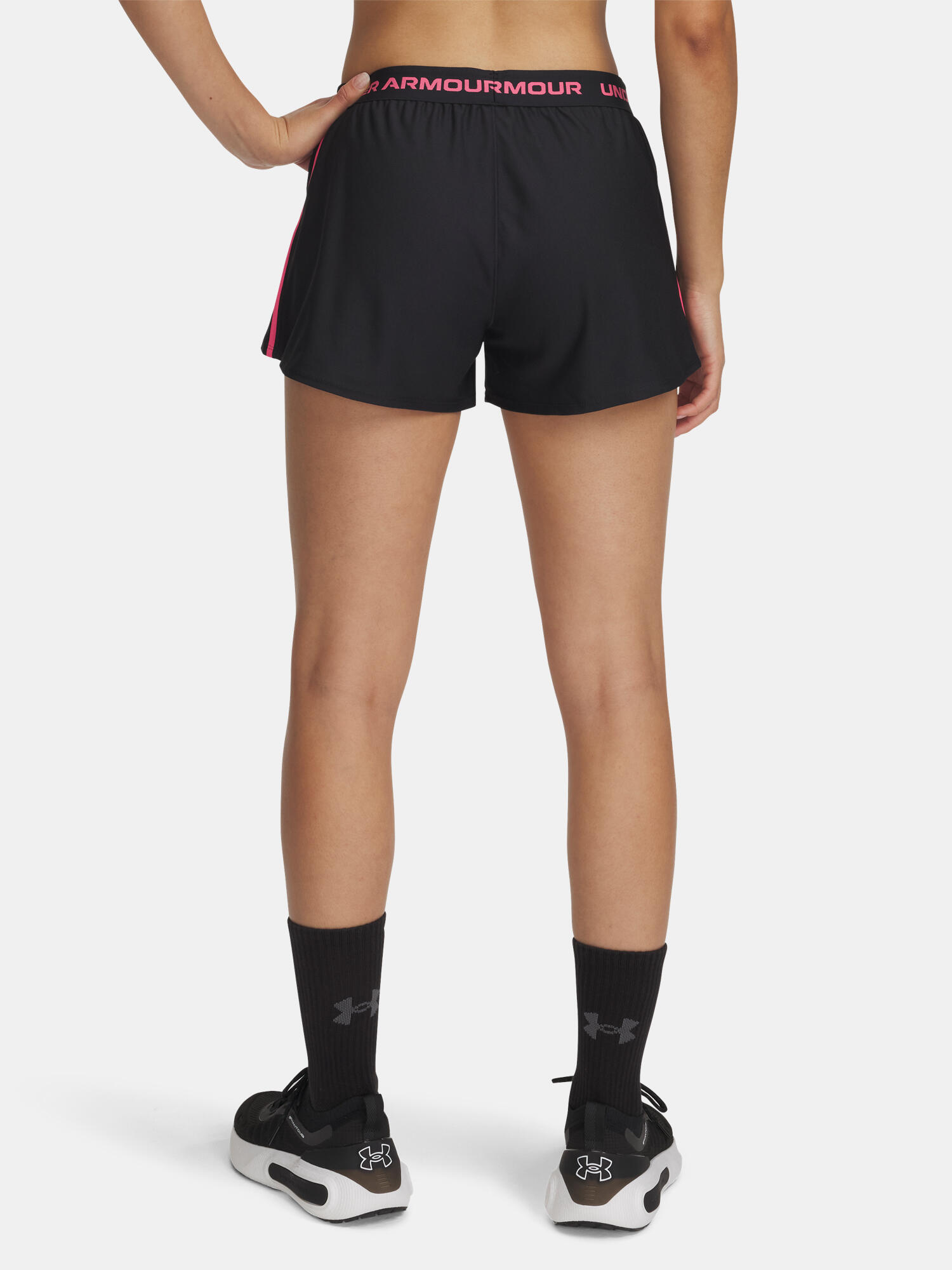 Calções Under armour modelo 1389882_003 para mulheres 2/3