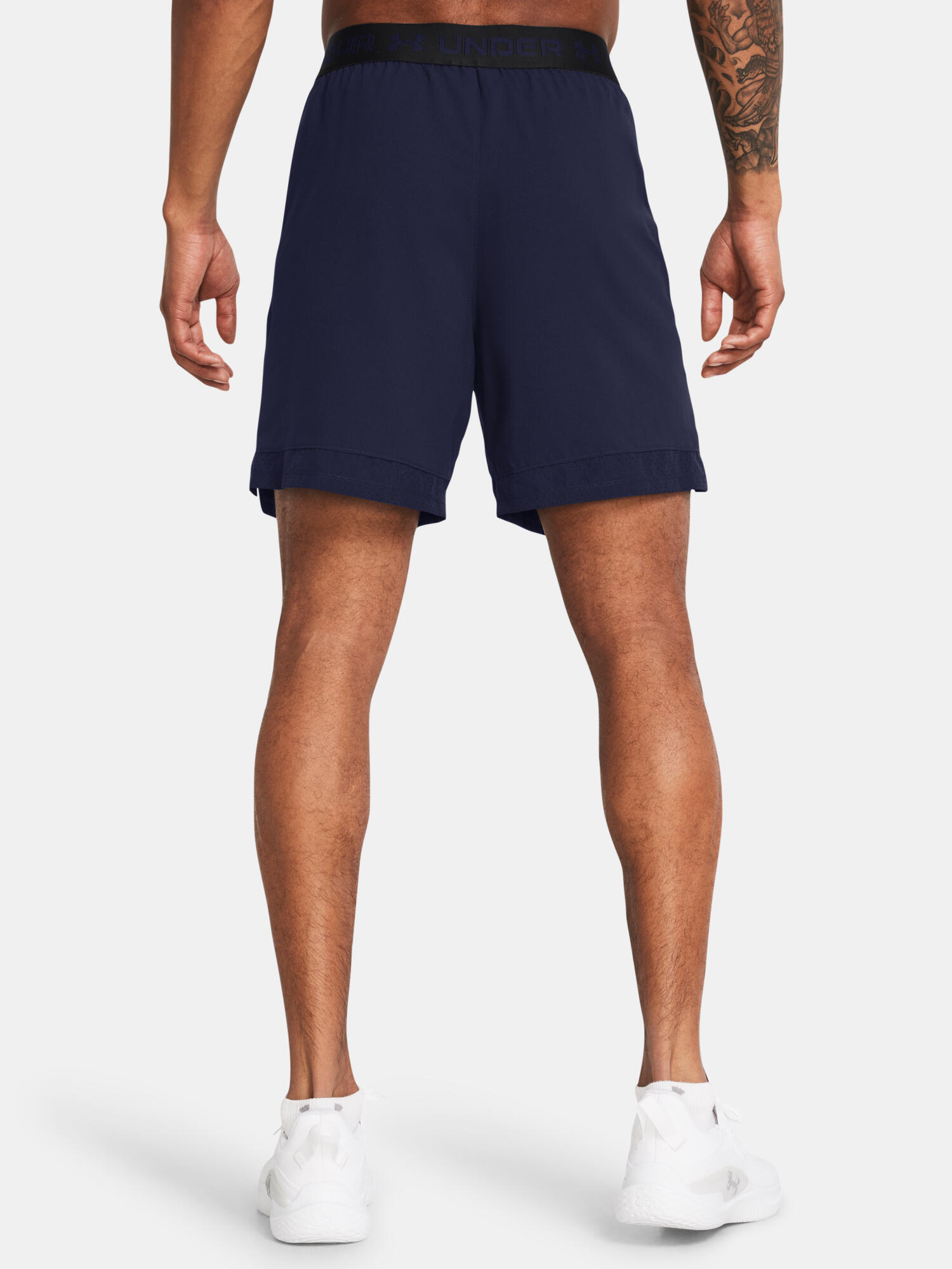 Short Under armour modèle 1373718-410 pour homme 3/6