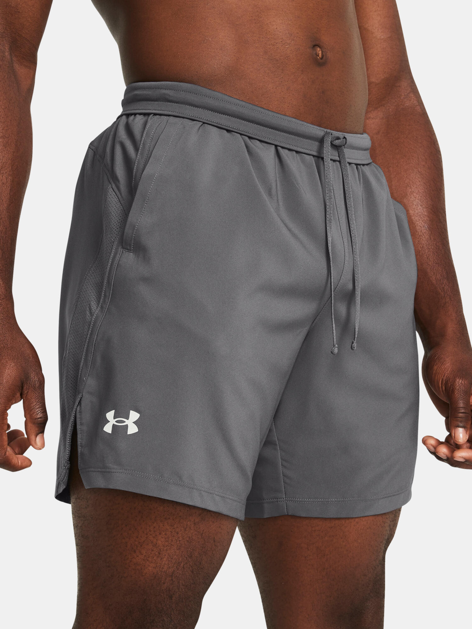 Short Under armour modèle 1382620-025 pour homme 5/7