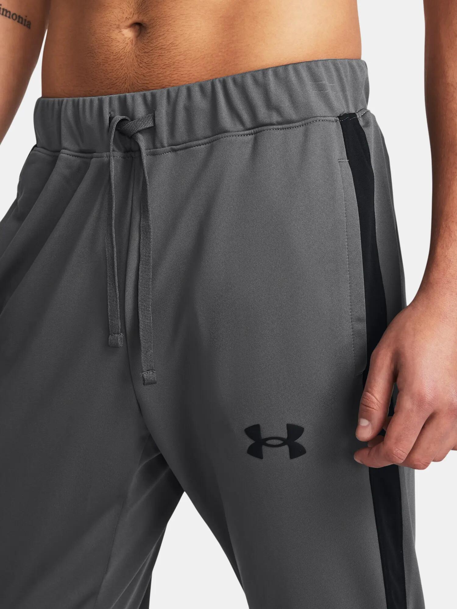Survêtement Under armour modèle 1357139-025 pour homme 5/6