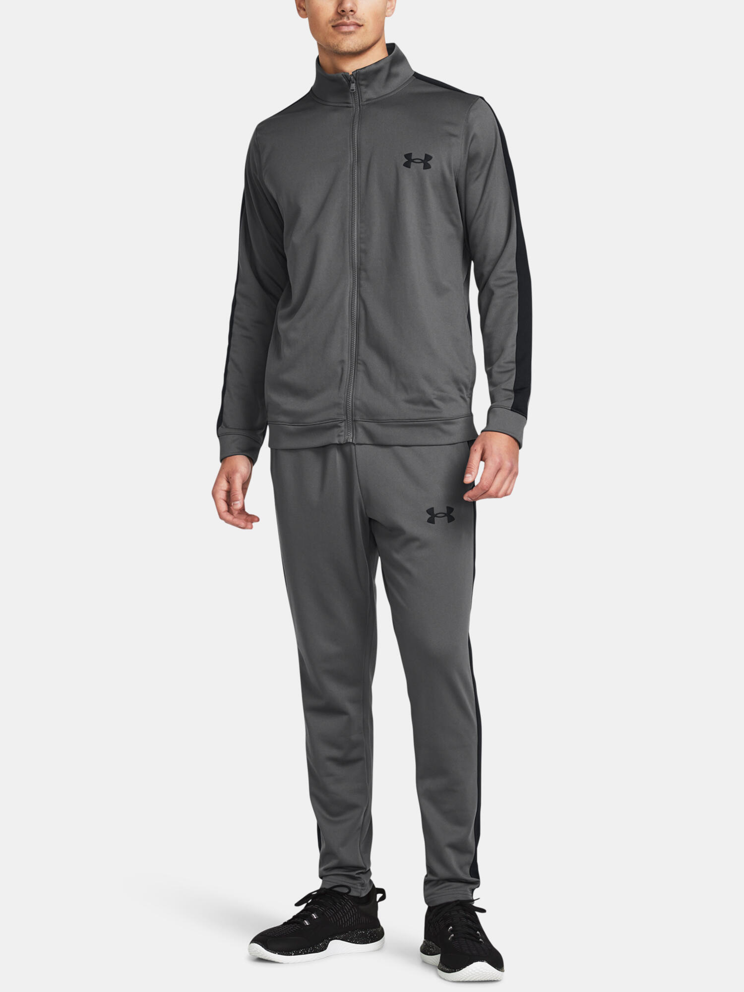 UNDER ARMOUR picture