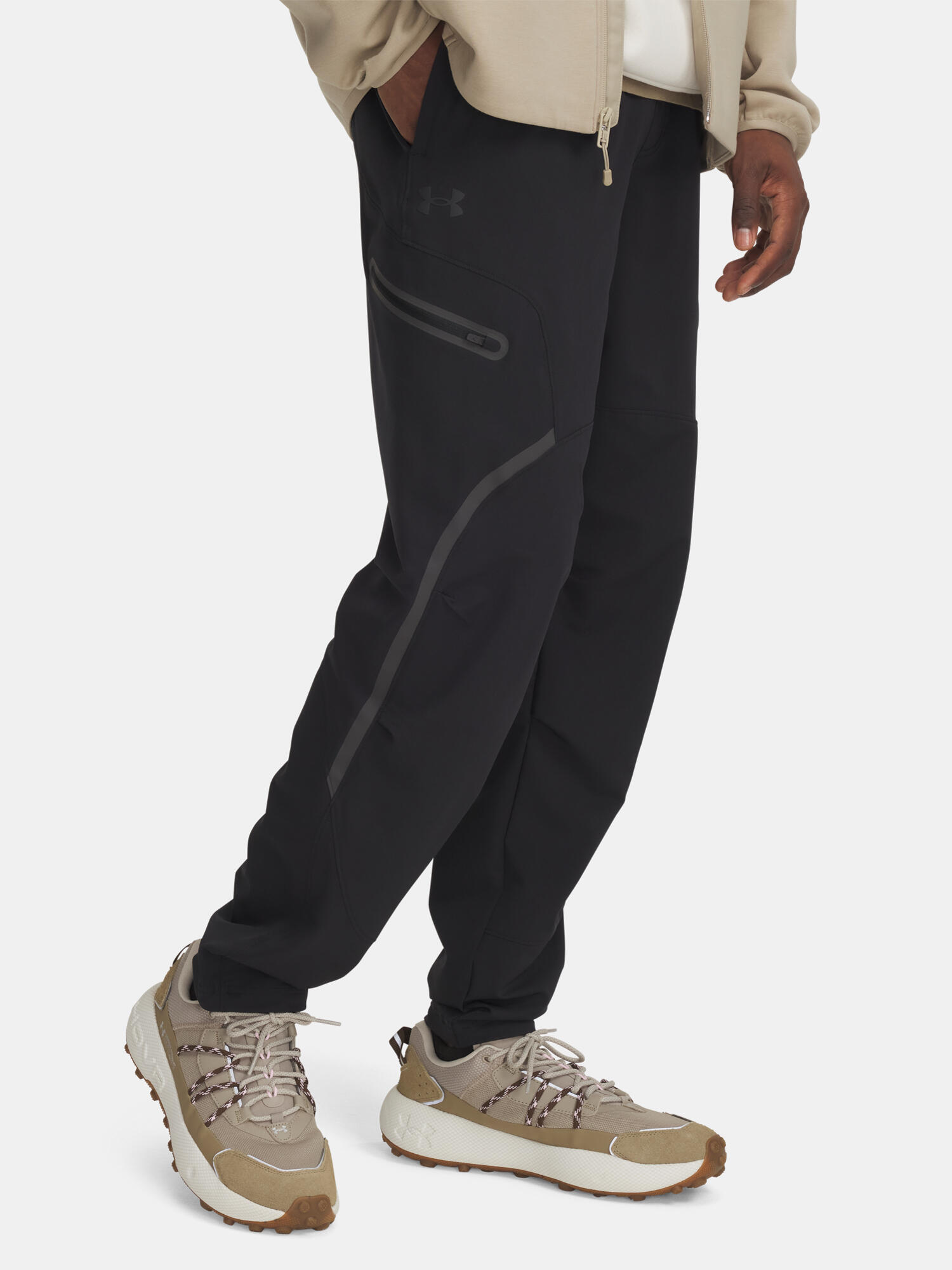 UNDER ARMOUR picture
