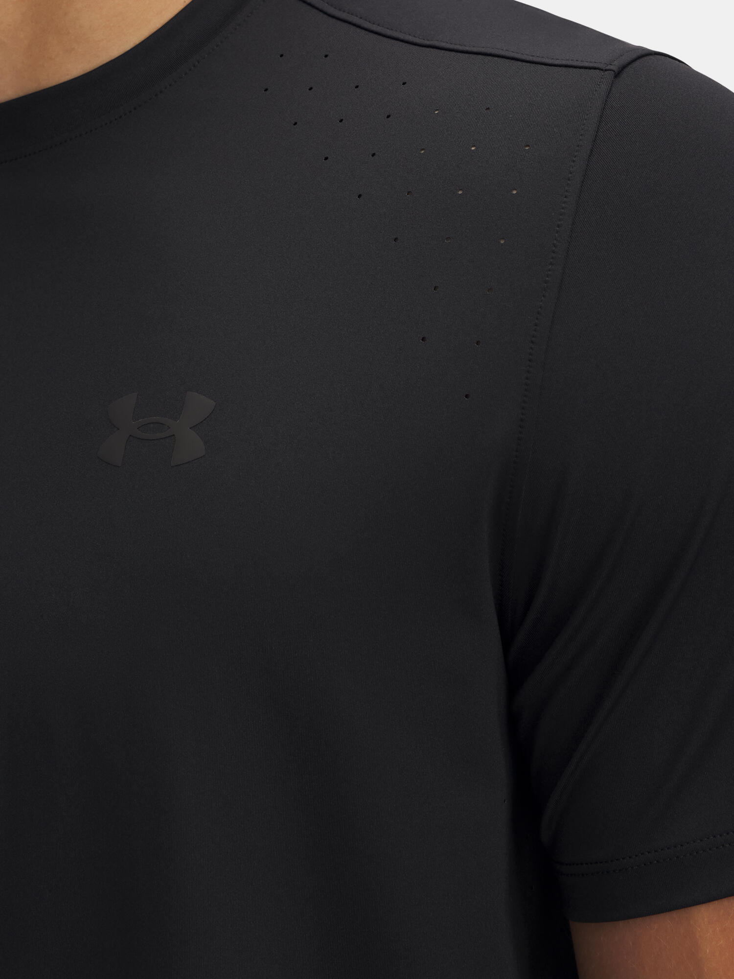 Under Armour Launch Elite Herren Laufshirt 3/5