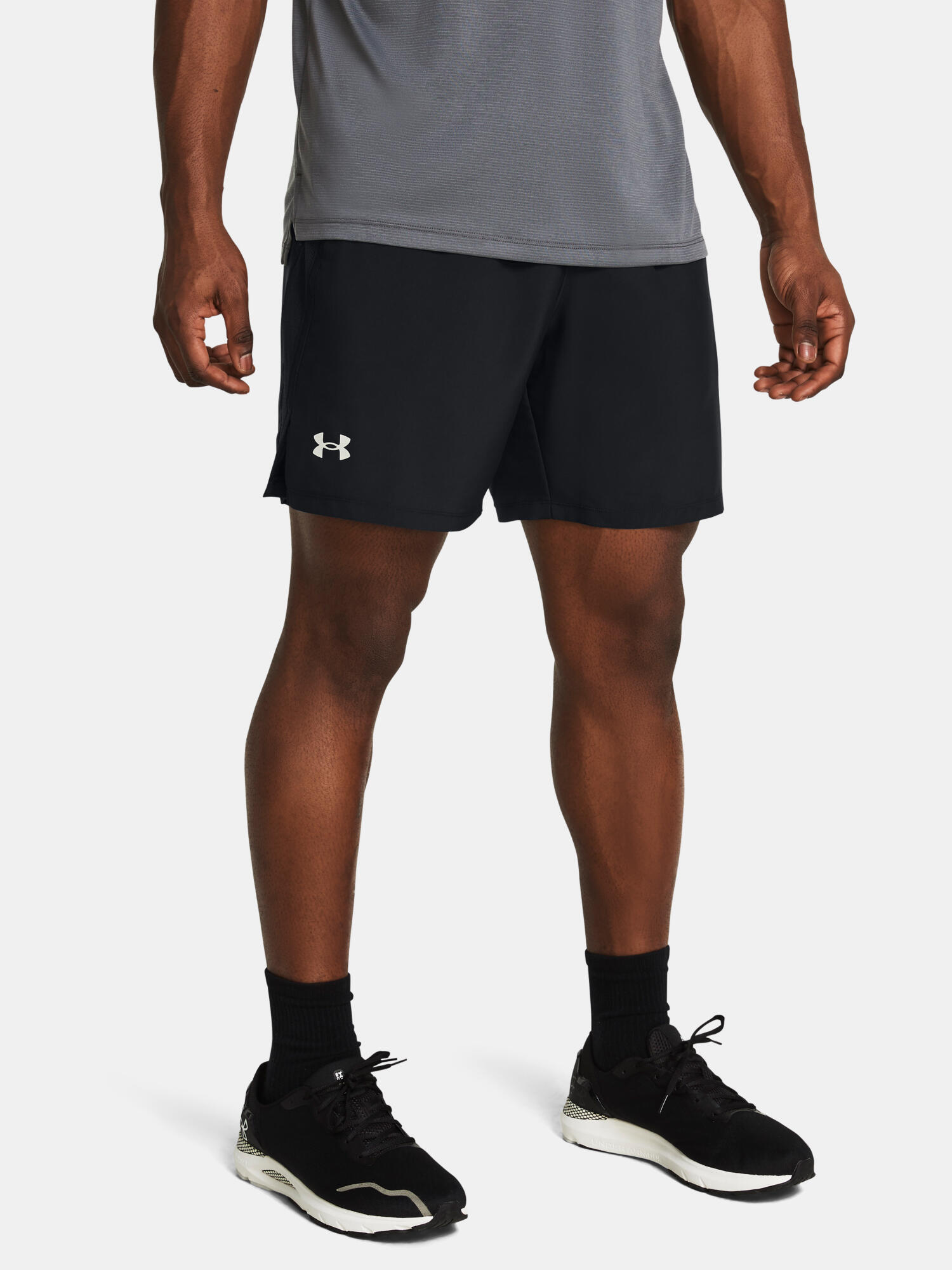 UNDER ARMOUR picture
