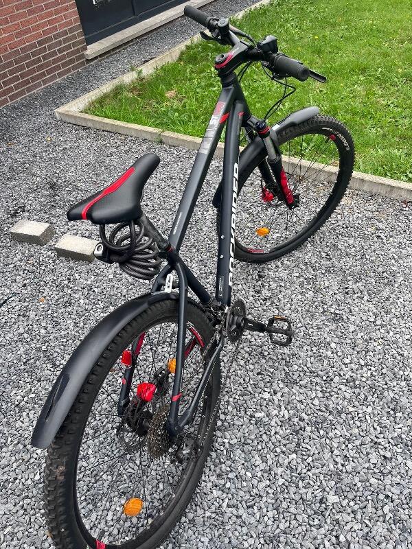 Entre Particuliers - Rockrider sport trial 540 2/4