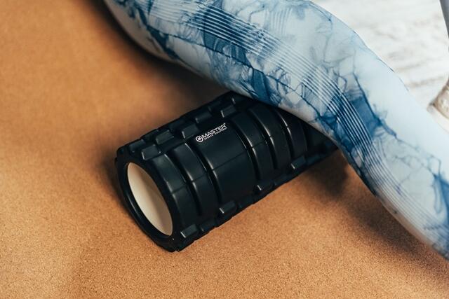 Masážní válec MASTER Foam roller 33 x 14 cm 6/7