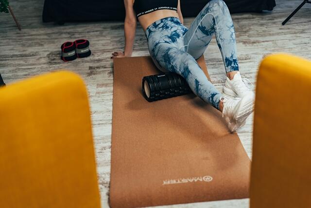 Masážní válec MASTER Foam roller 33 x 14 cm 7/7