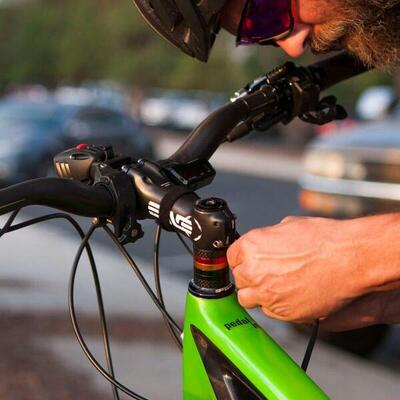 Voorverlichting nite rider pro 2200 race