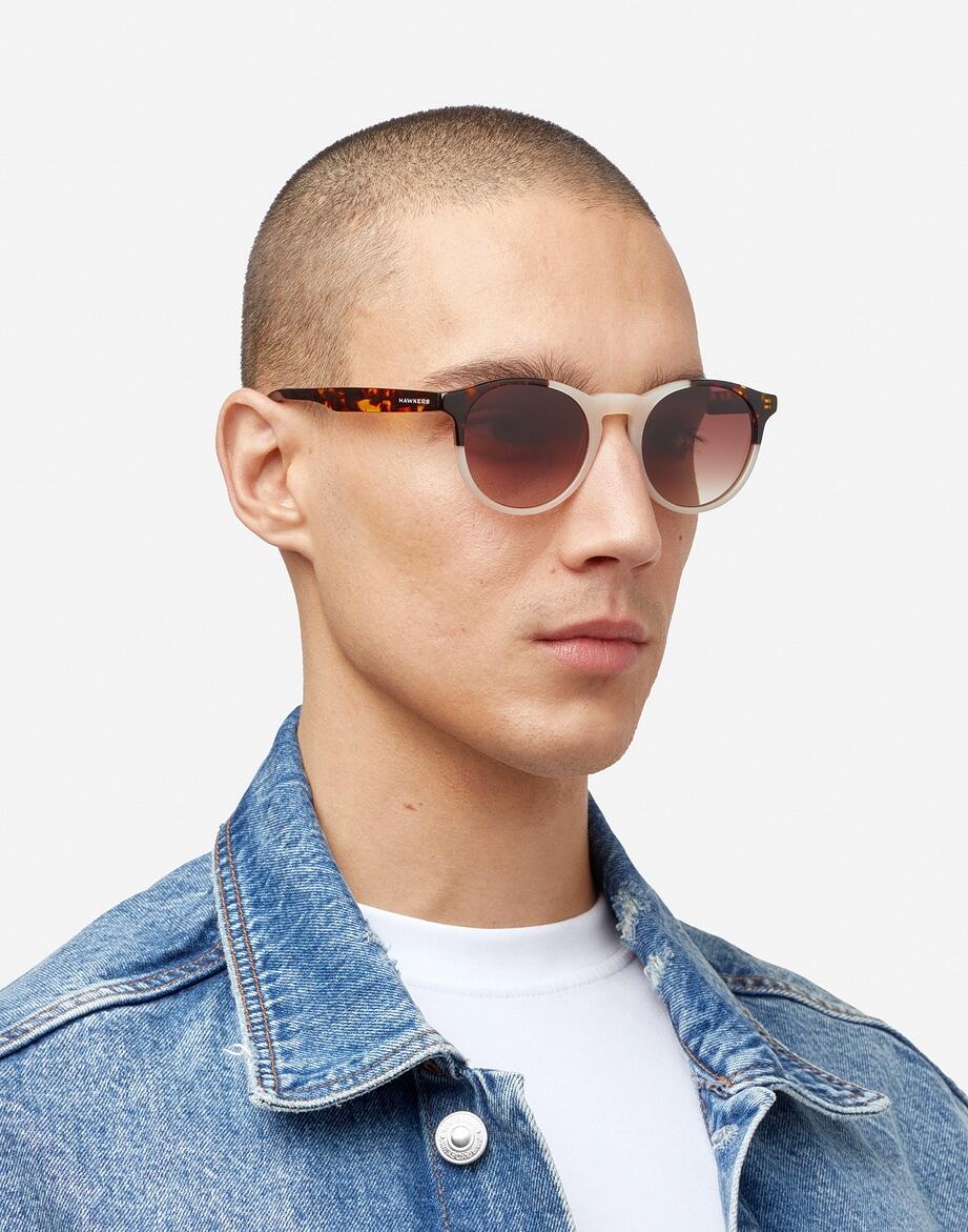 HAWKERS - Lunettes de soleil pour hommes et femmes CAREY BROWN - BEL AIR X 7/7