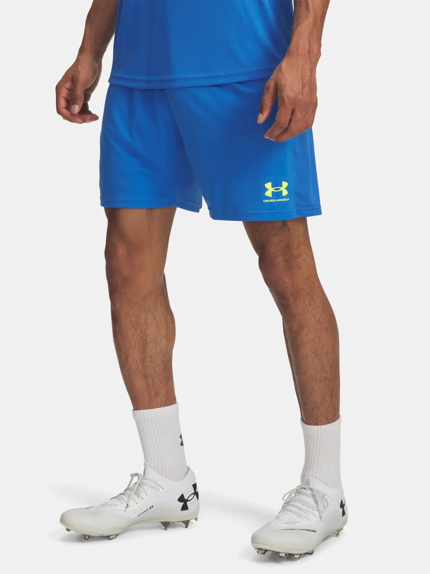 UNDER ARMOUR picture