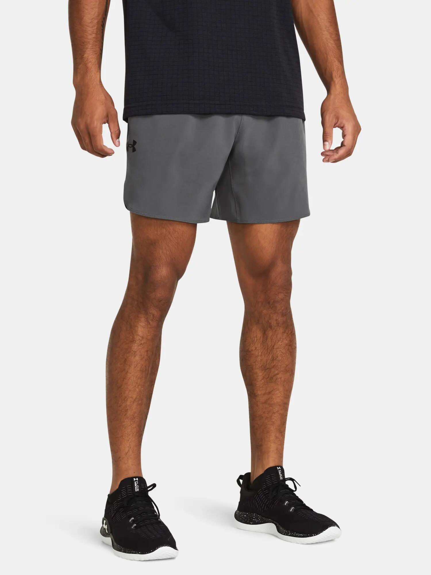 UNDER ARMOUR picture