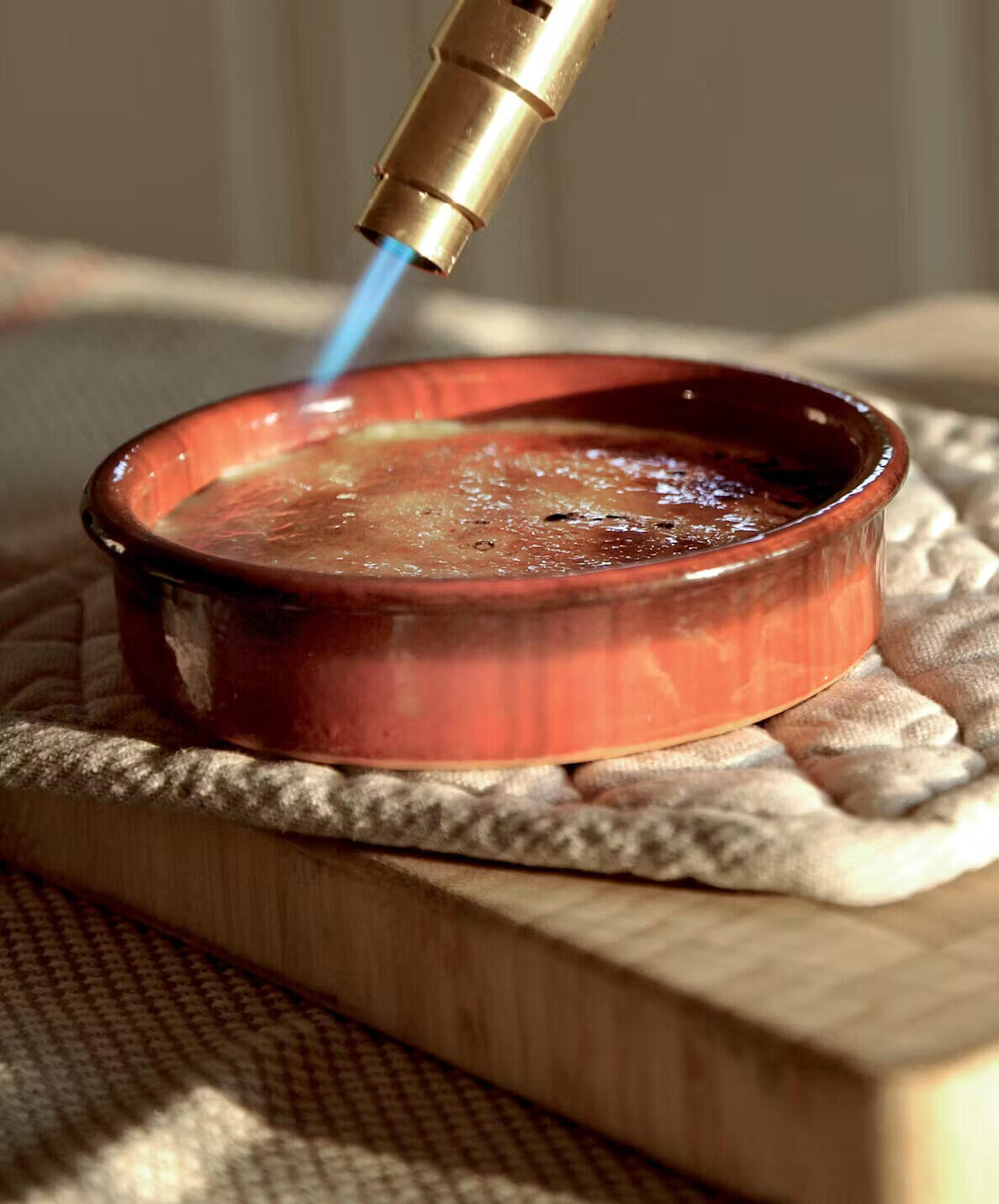 Campingaz Kitchen Blowlamp Soudogaz X2000 Blow Torch With Adjustable Flame & Safety Lock, Camping Cooking Butane Torch For Baking, Barbecue, DIY Soldering