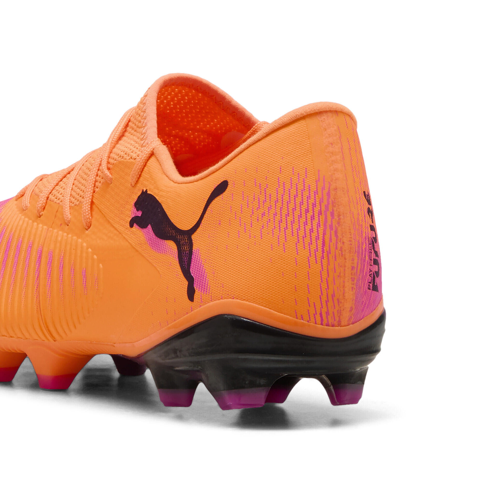 Buty piłkarskie unisex FUTURE 8 MATCH FG/AG niskie PUMA