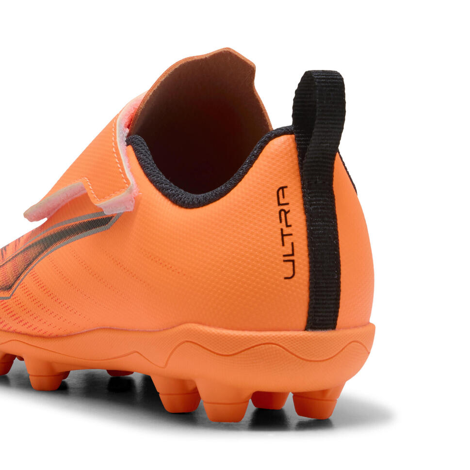 Dziecięce buty piłkarskie ULTRA 6 PLAY FG/AG PUMA