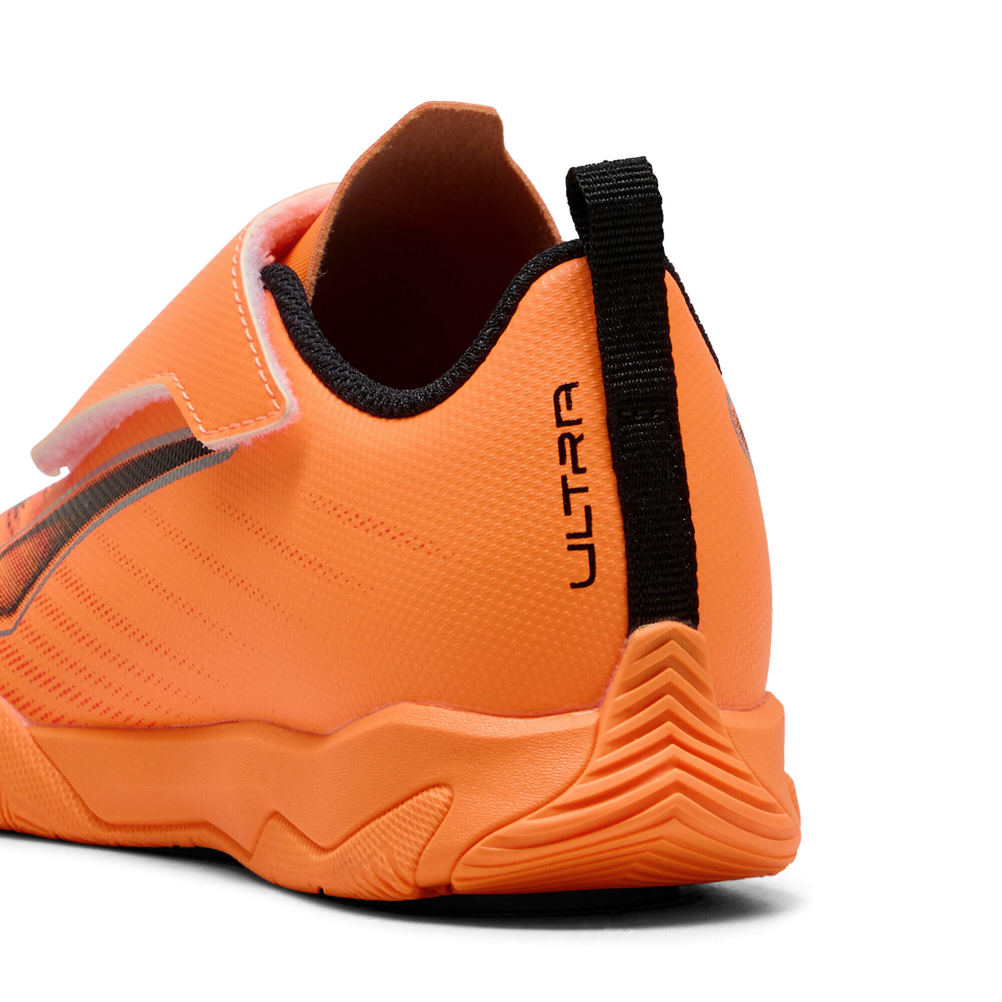 Dziecięce halowe buty piłkarskie ULTRA 6 PLAY PUMA