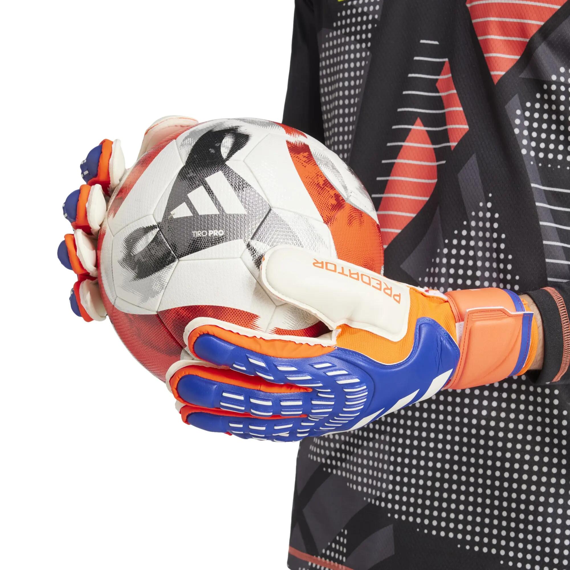 Voetbalhandschoenen Adidas model Predator Match Fingersave voor unisex 5/6