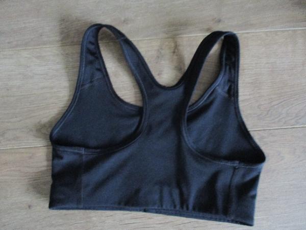 Entre Particuliers - Haut de sport / Brassière Nike, XS, parfait état 3/5