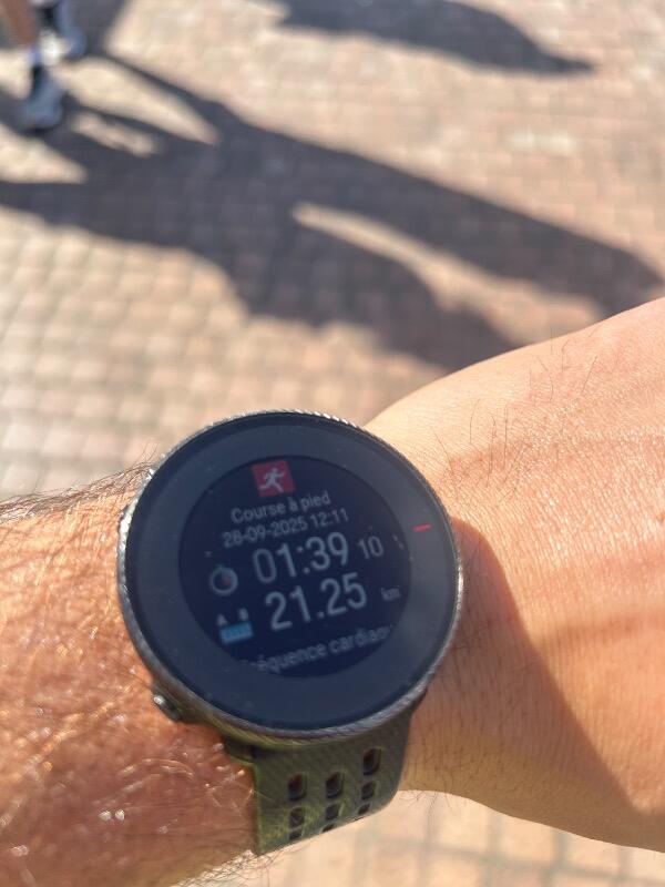 Entre Particuliers - POLAR VANTAGE M2 3/7