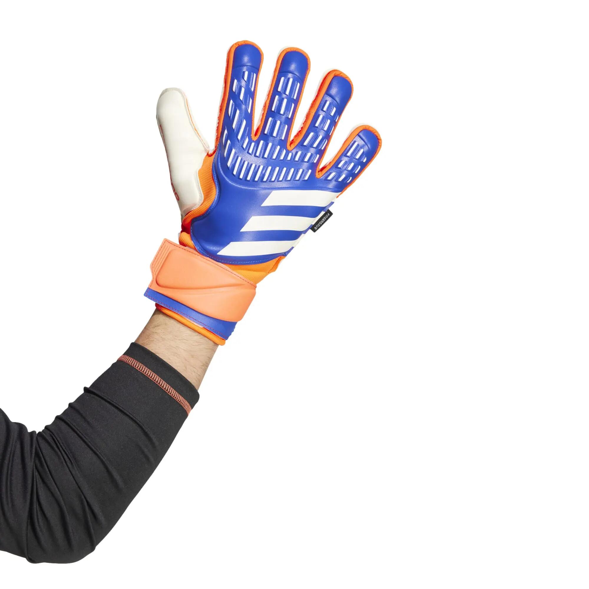 Voetbalhandschoenen Adidas model Predator Match Fingersave voor unisex 6/6