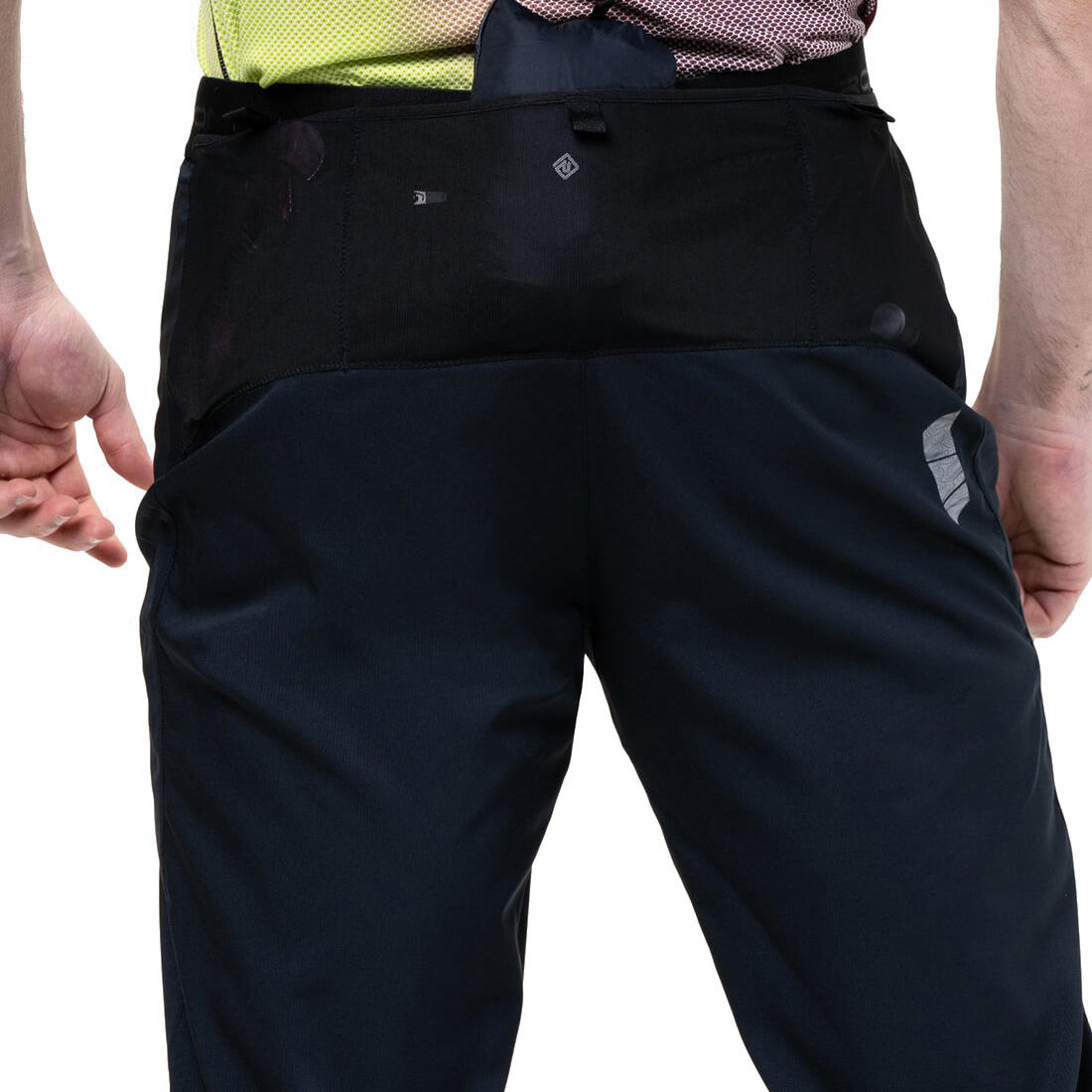 Pantalón running - Hombre - Tech Trackster - Negro/Reflect 5/5