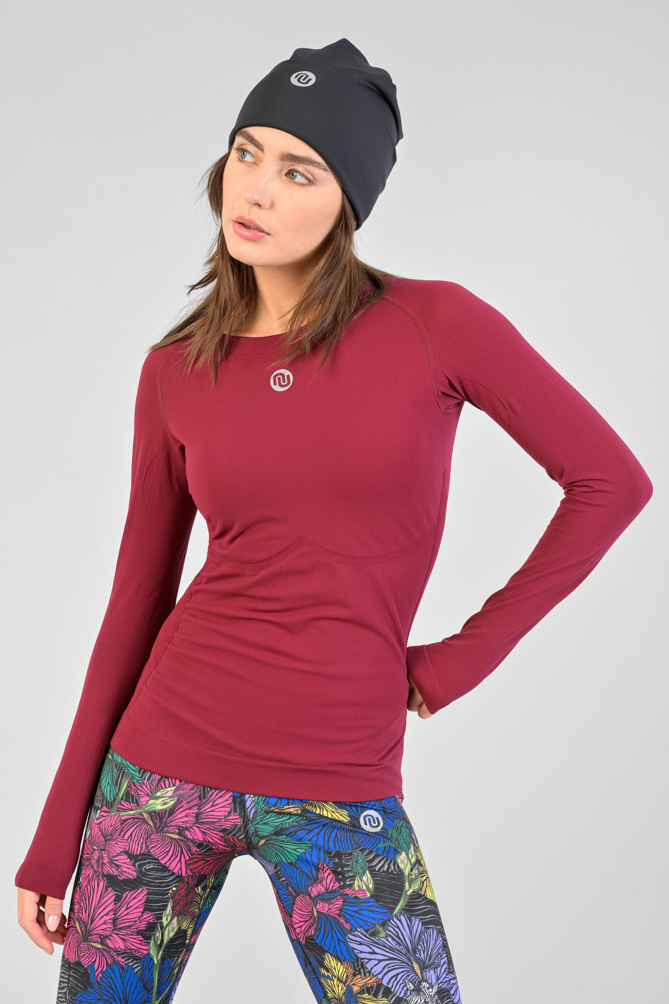 NESSI SPORTSWEAR picture