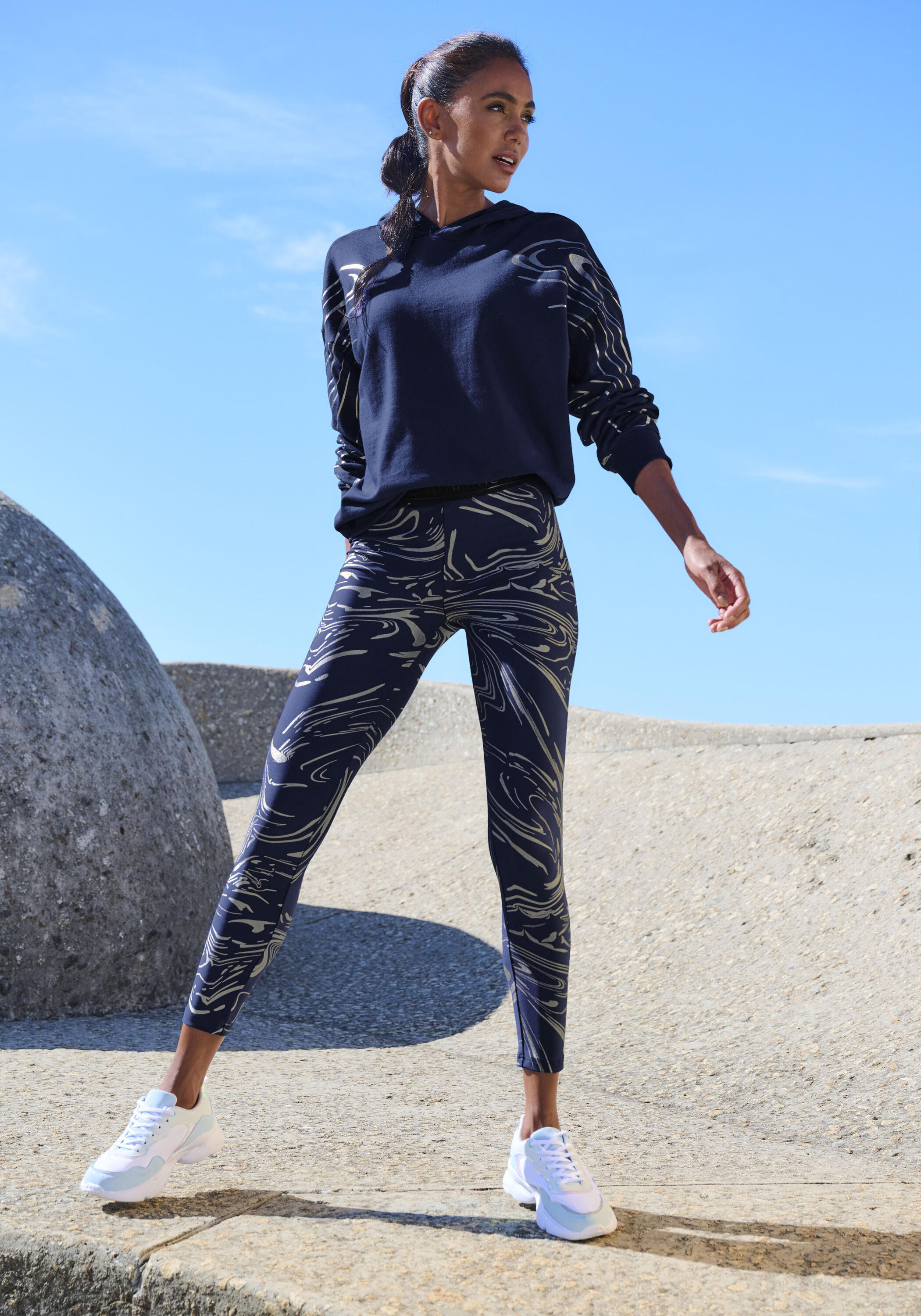 Damen Hoodie 4/7