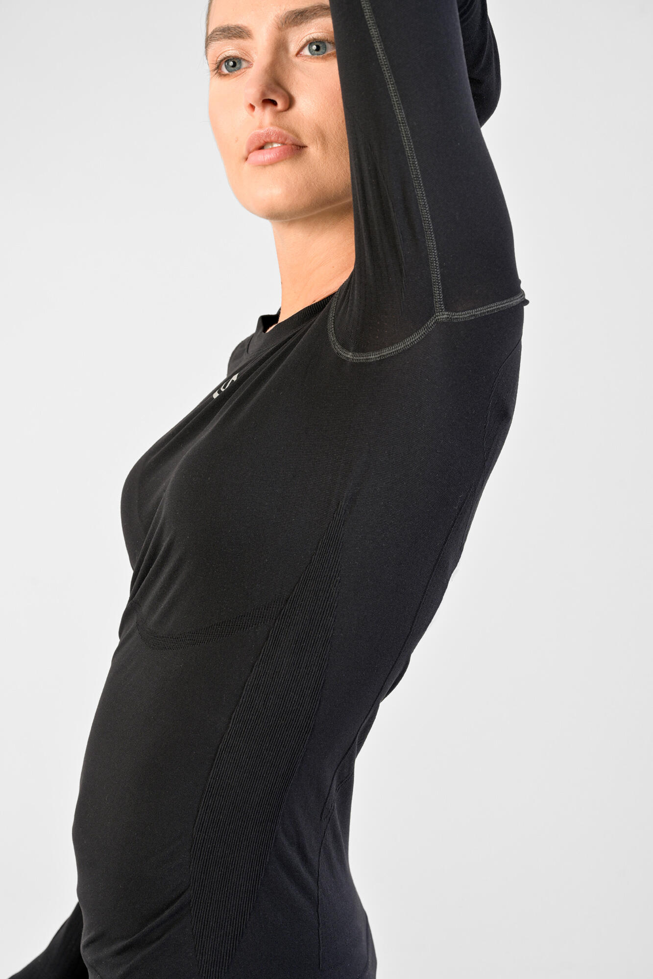 Koszulka z długim rękawem do biegania damska Nessi Sportswear Longsleeve Ultra 5/6