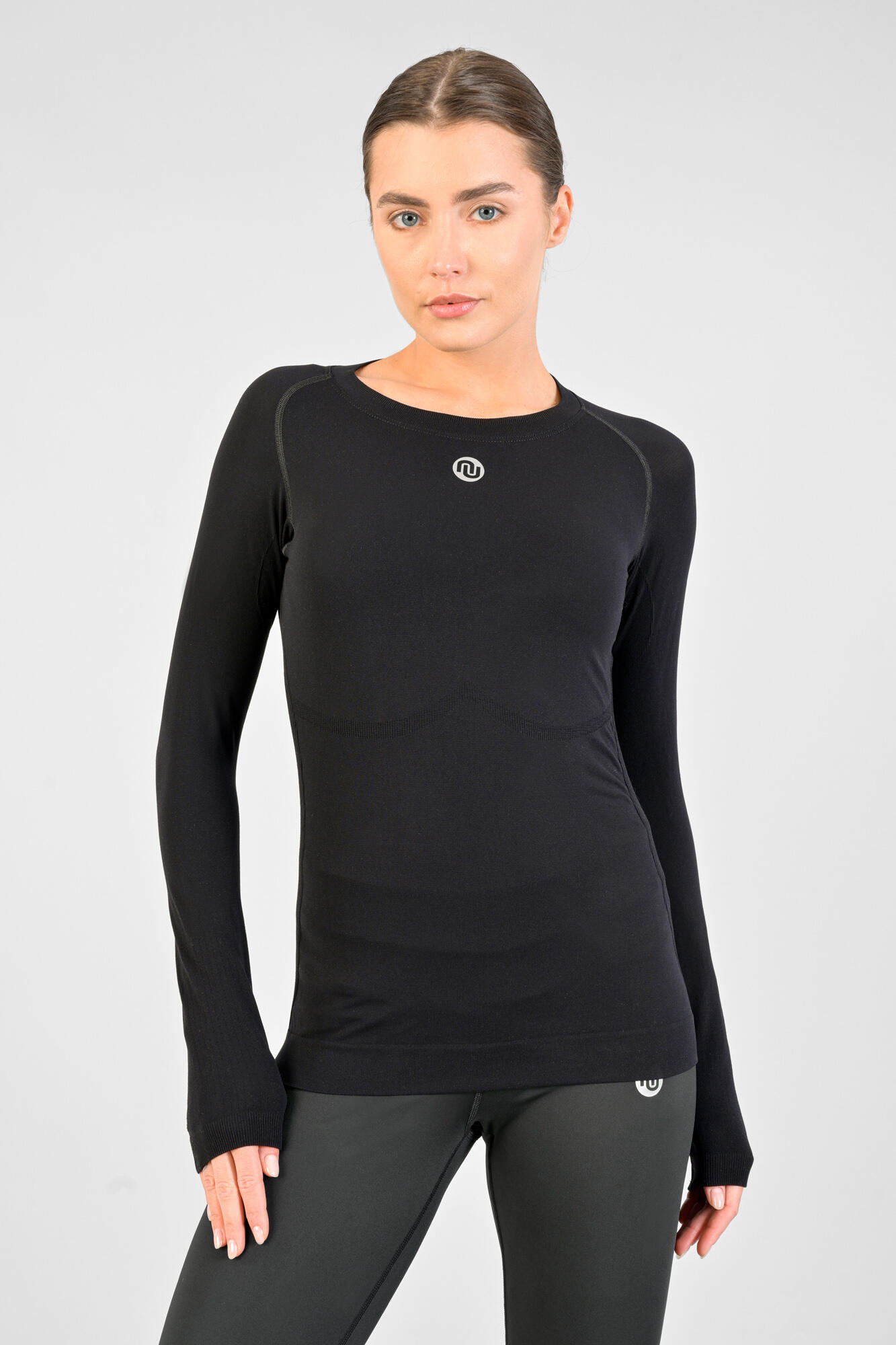 NESSI SPORTSWEAR picture