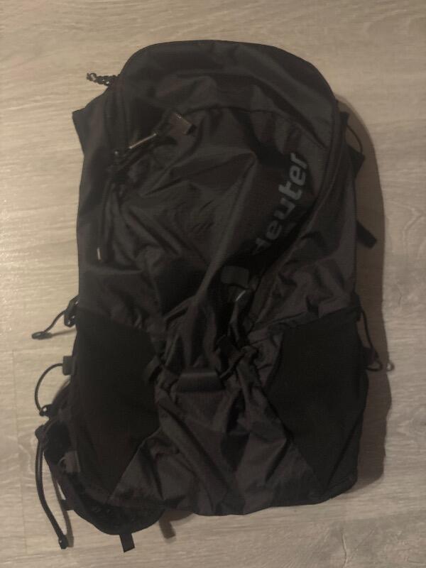 Tussen Particulieren - Deuter lite drinkrugzak 2/3