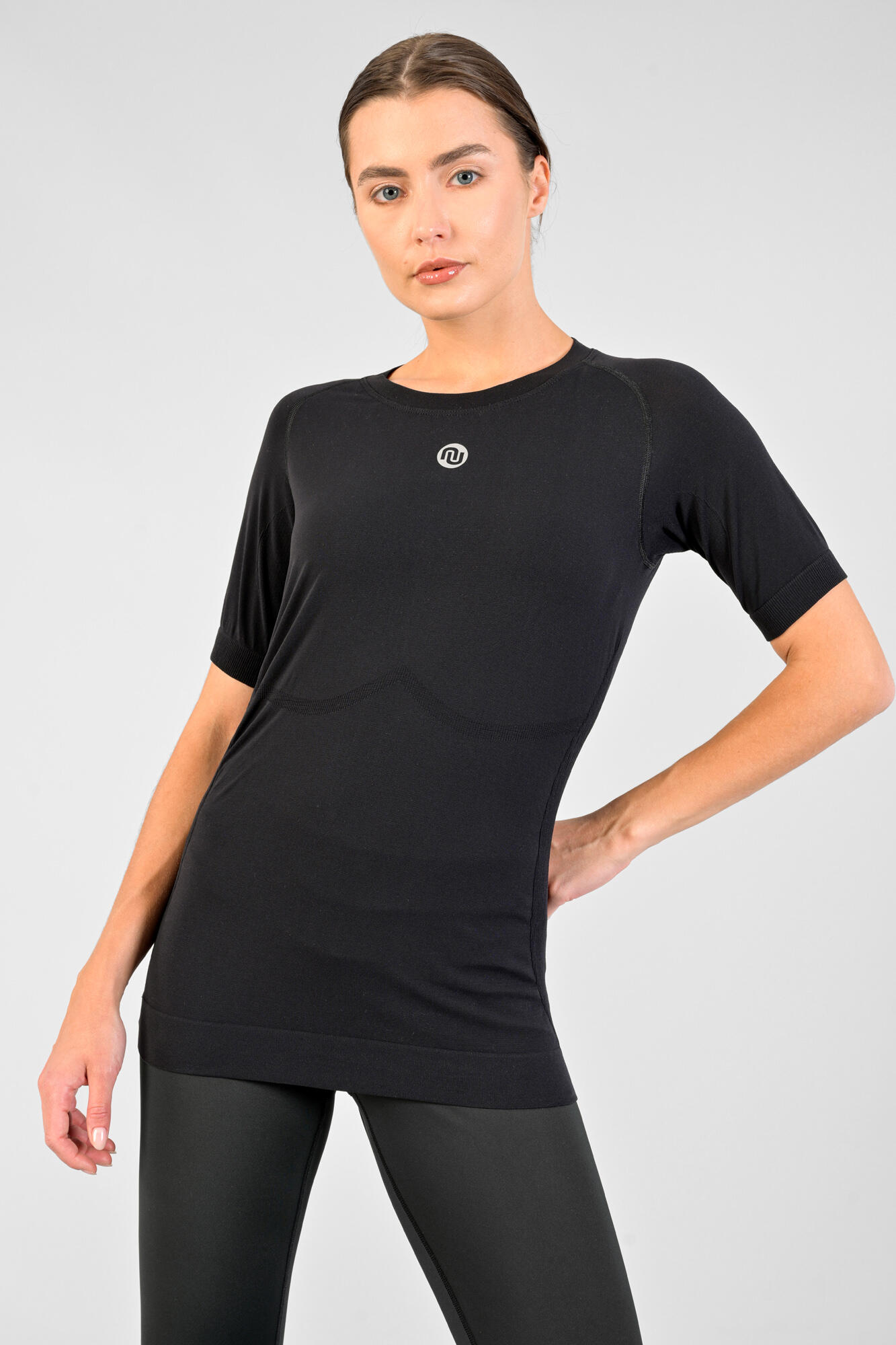 NESSI SPORTSWEAR picture