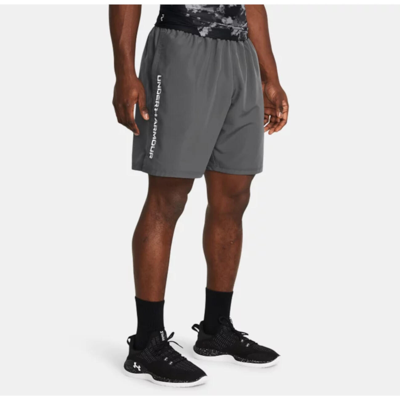 Short Under Armour Woven Wordmark Gris 7/9