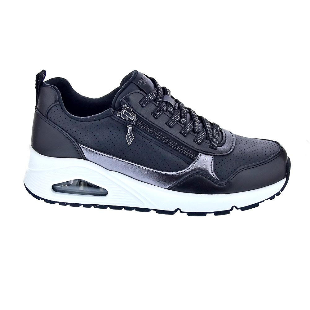 SKECHERS picture