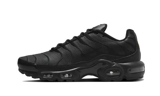 Zapatillas Air Max Plus Triple Black Leather