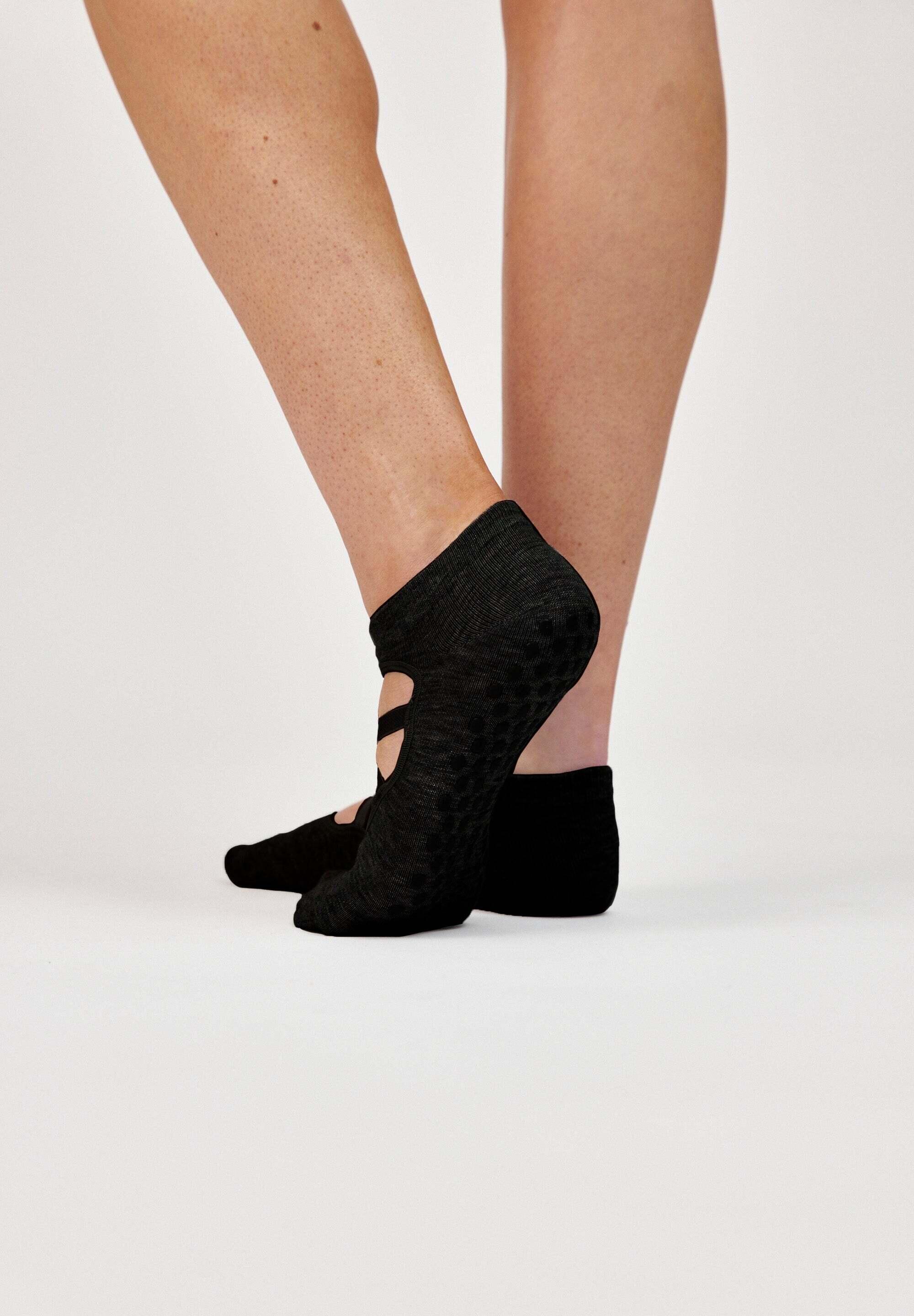 PILATES SOCKEN MIT RIEMCHEN 2/7