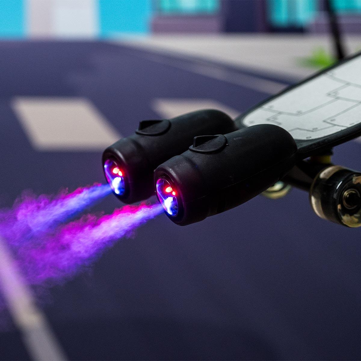 ATAA Skateboard for Kids Rakete mit LED-Leuchten und Luftbefeuchter 2/7