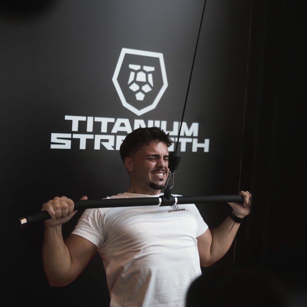 Máquina Multifuncional de 4 Estaciones Titanium 5/5