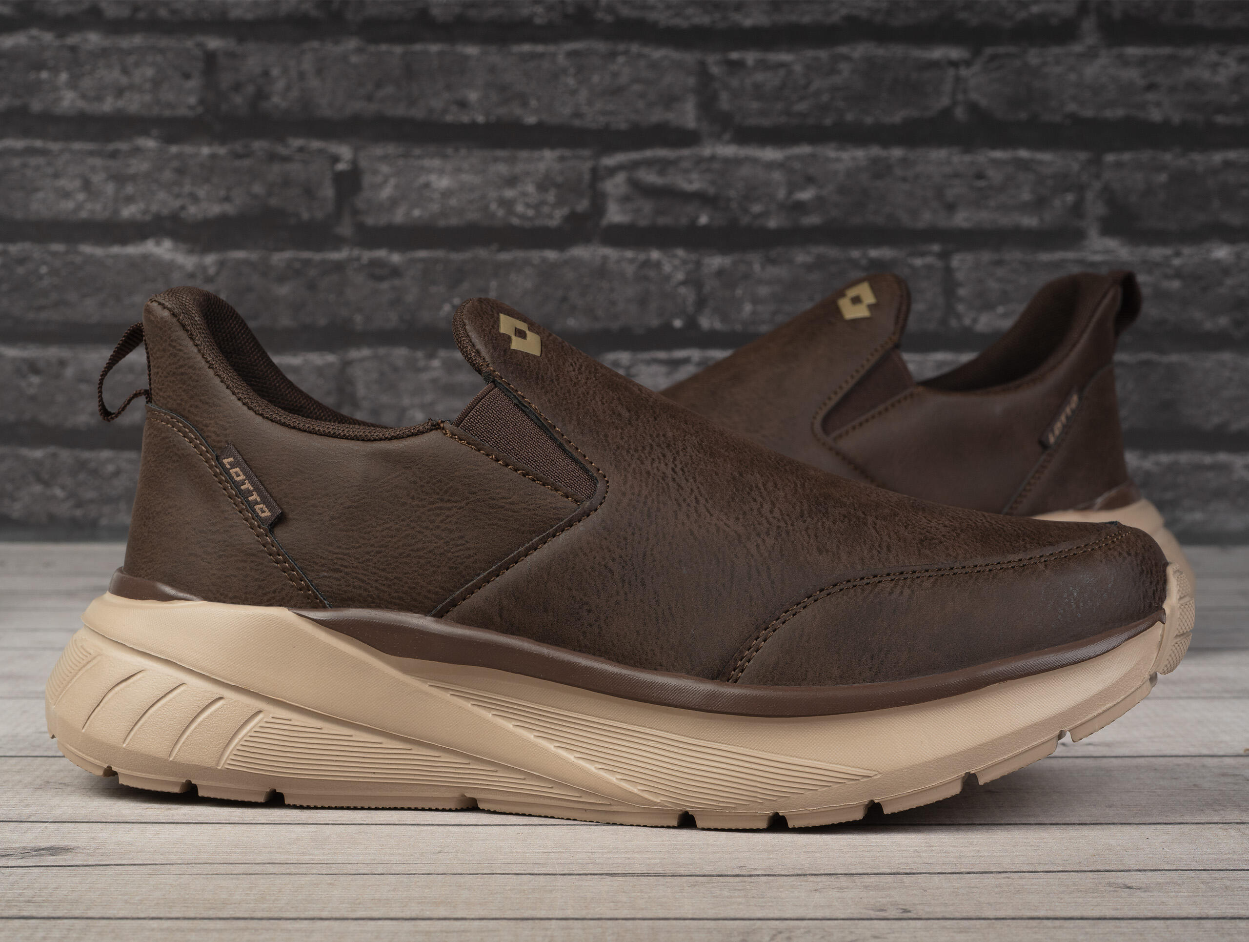 Buty męskie sportowe wsuwane Lotto ROADTIV