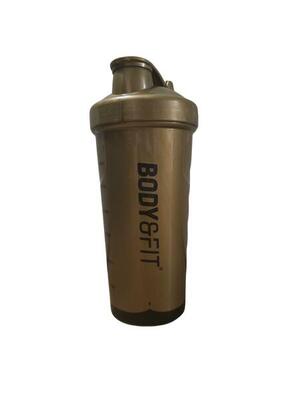 Premium sports shaker bottle – 730ml – gold edition