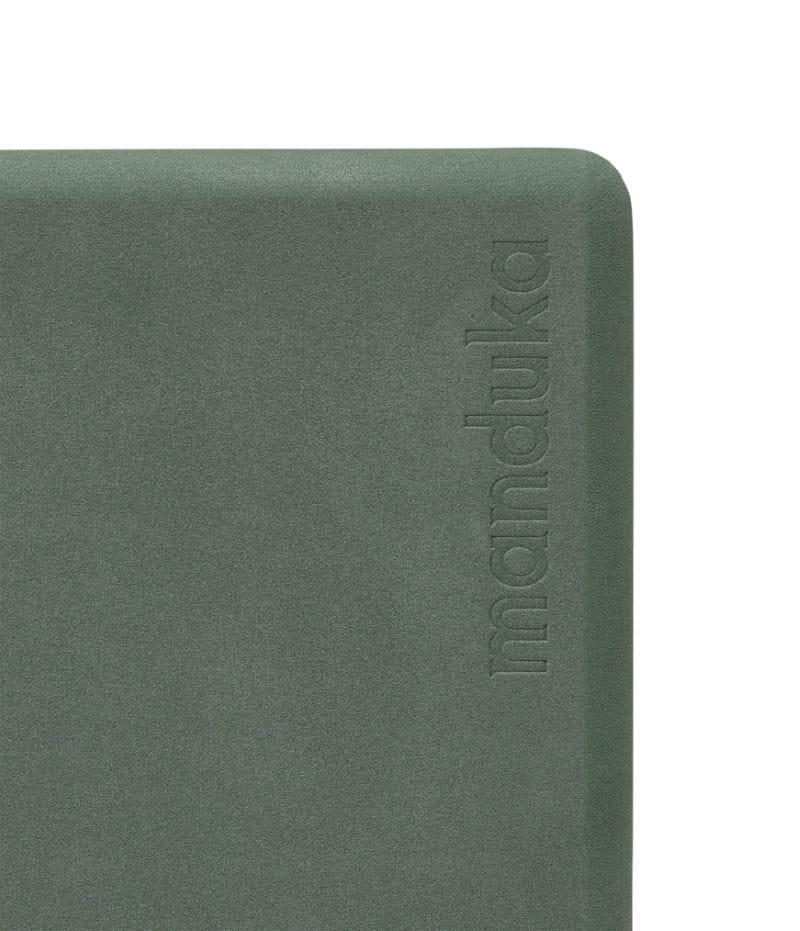 Klocek do jogi Manduka Recycled Foam - Sage 4/6