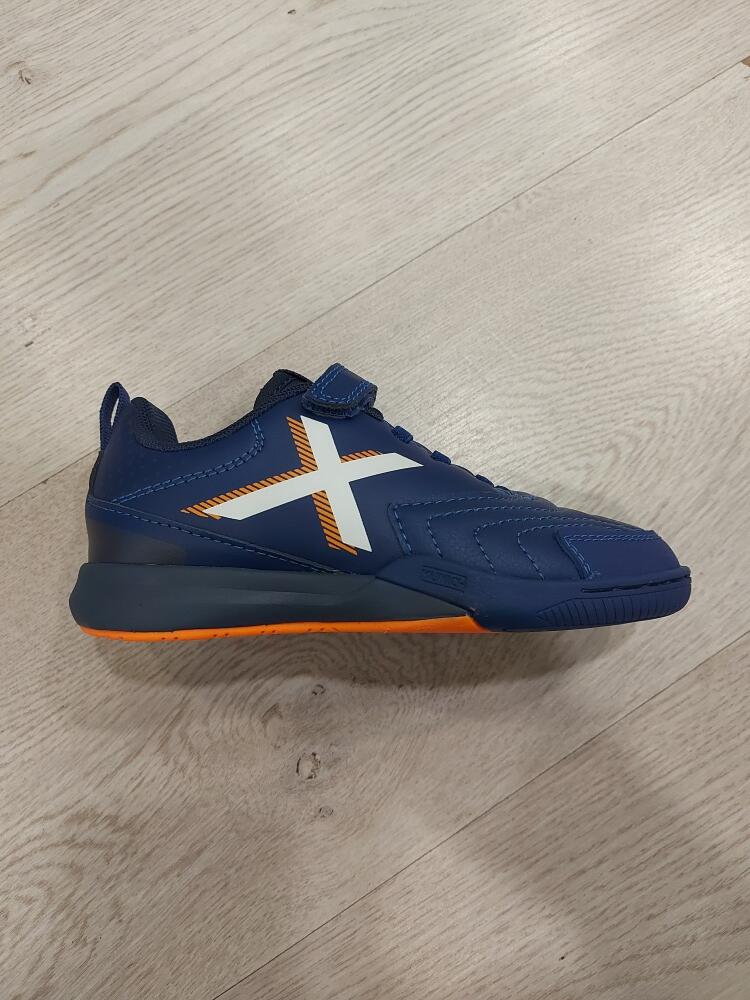 Botas de futsal Munich modelo 4069012 para crianças 2/5