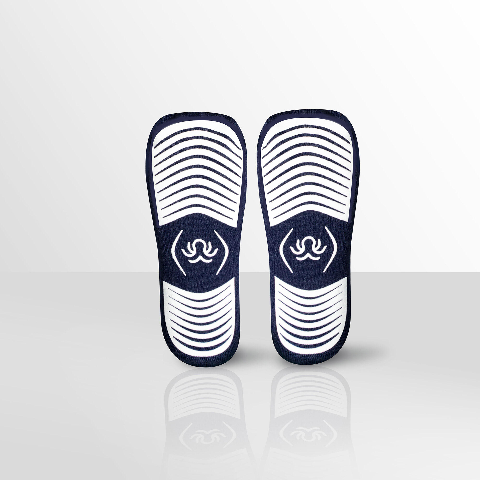 Meia Pool Kids azul, ideal para todas as atividades aquáticas. 4/7