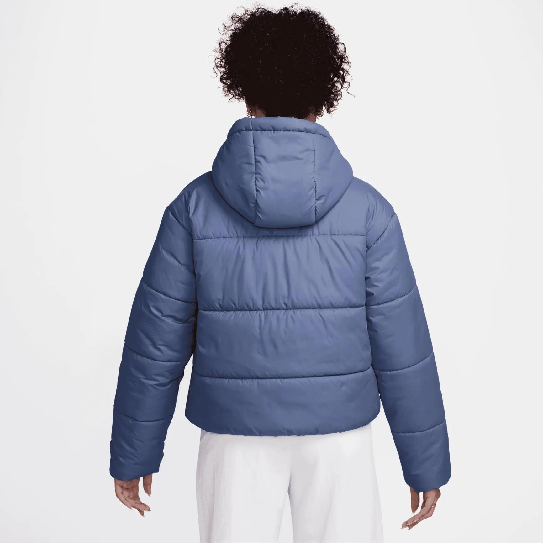 Nike Damen Winterjacke Classic Puffer FZ5899 2/3