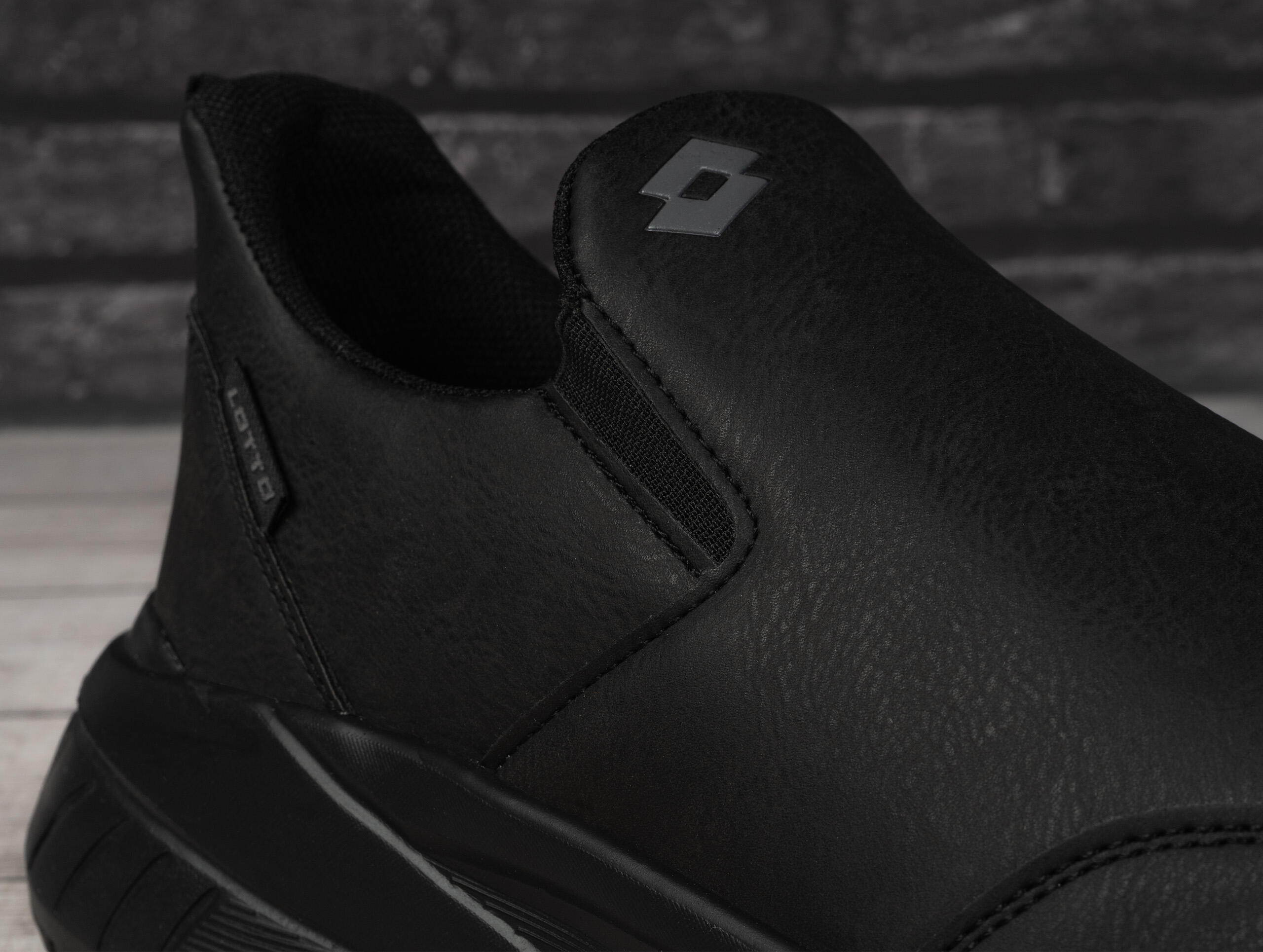 Buty męskie sportowe wsuwane Lotto ROADTIV 6/7